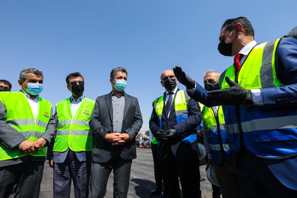 سەرۆکی حکومەتی هەرێمی کوردستان ڕێگەی خێرای هەولێر- دهۆک و شەقامی 150 مەتری شاری هەولێر بەسەر دەکاتەوە 